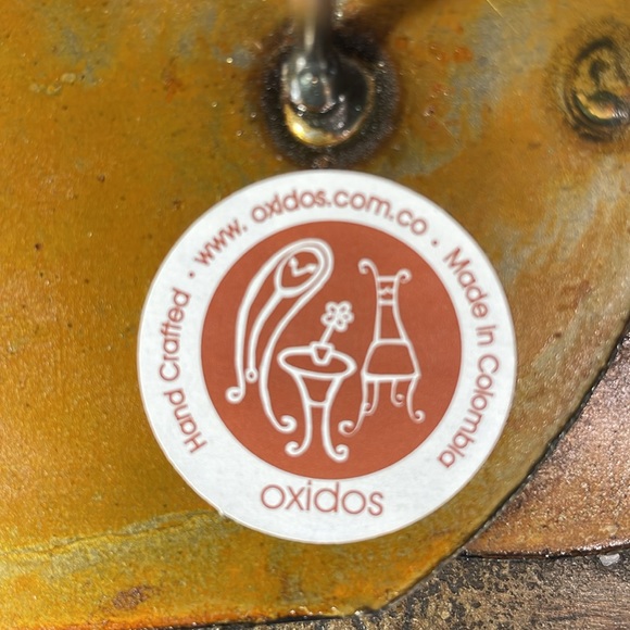 Unique and adorable metal cat clock artisan hand crafted with moving tail! - Picture 8 of 17